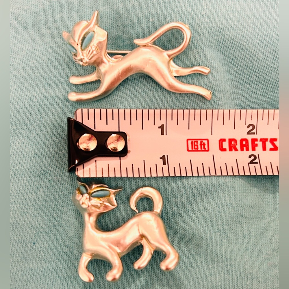 Vintage Turquoise Eye Silver Tone Cat Brooch Set - Picture 5 of 5